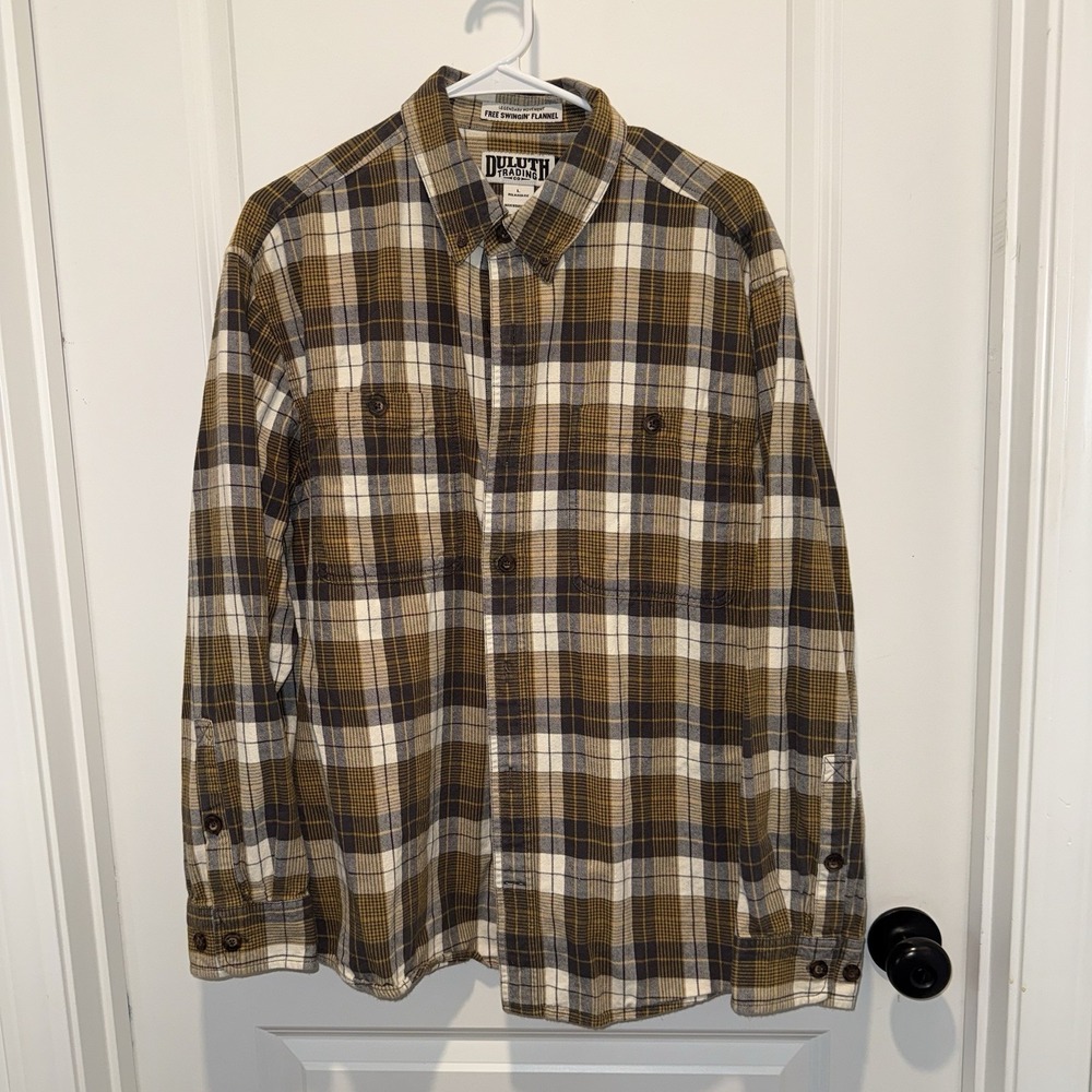 Duluth Trading Co Free Swingin Flannel Shirt Mens L Brown Plaid Relaxed Pockets